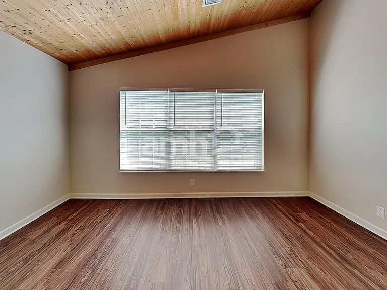 1009 Hickory Bark Ct — Photo 13