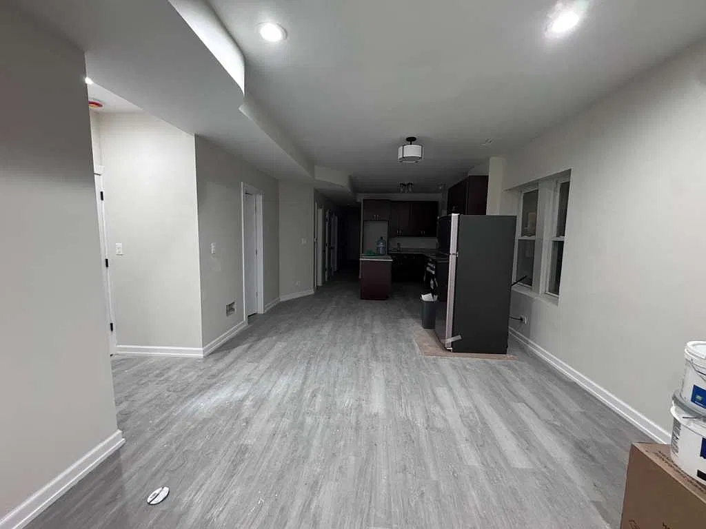 3 bed, $1,700 — Photo 3