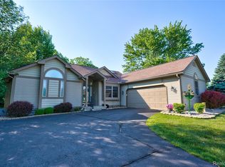 3433 Pinemeadow Ct, Davison, MI 48423