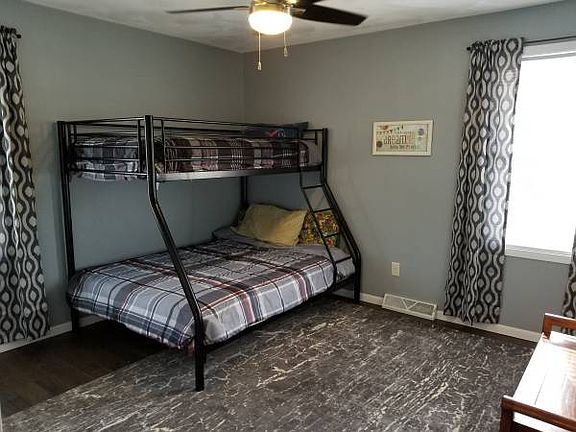 5th image of 1481 Deerwood Dr
