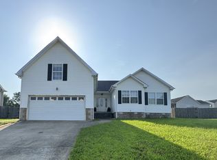 1420 Mutual Dr, Clarksville, TN 37042