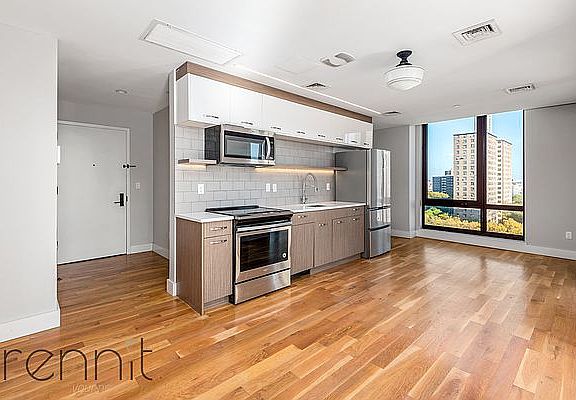 5th image of 31 Debevoise St APT 7D