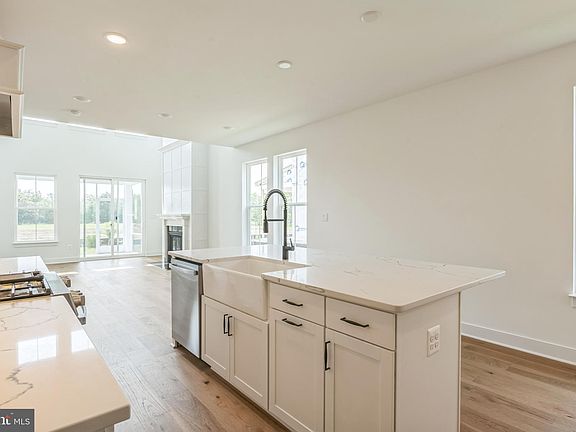 4th image of 12643 Knolls Ln