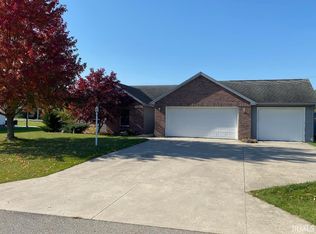 95 Meadow Ln, Hamilton, IN 46742