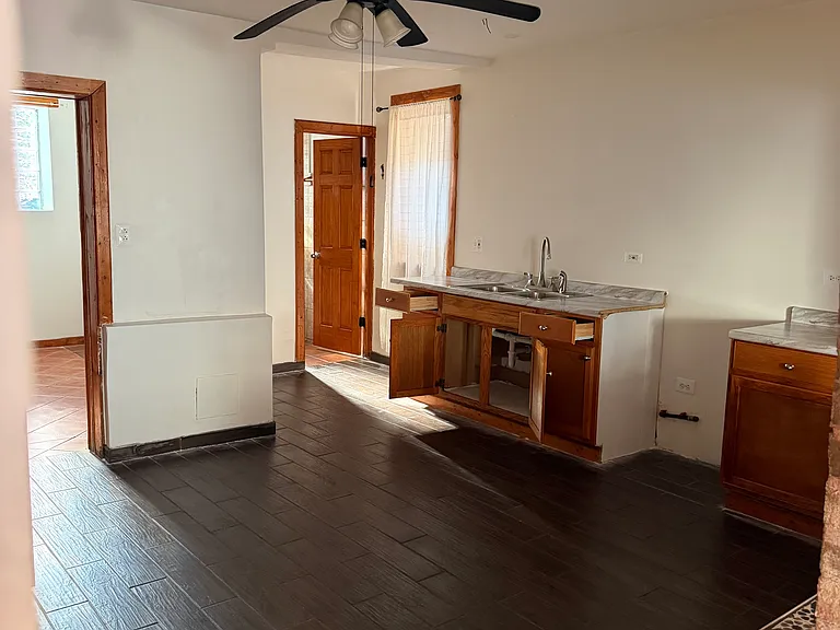 2726 S Pulaski Rd #1R — Photo 4