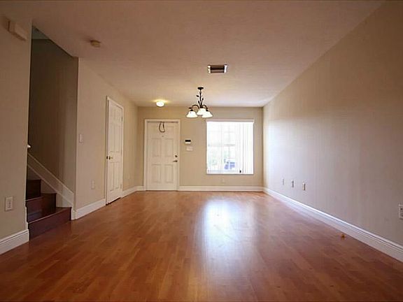 3rd image of 2239 NW 170th Ave