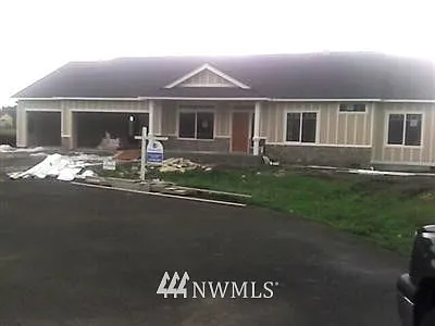 8434 180th way photo 1