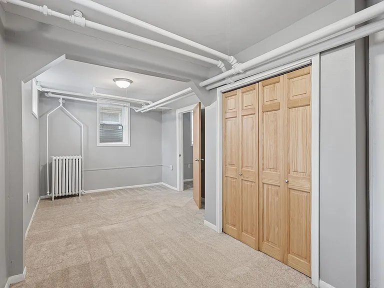 Doolittle 2735 Humboldt Ave S — Photo 9