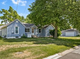 405 Chestnut St, Batavia, IL 60510