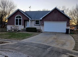 812 Cedar Ln, Prairie Grove, AR 72753
