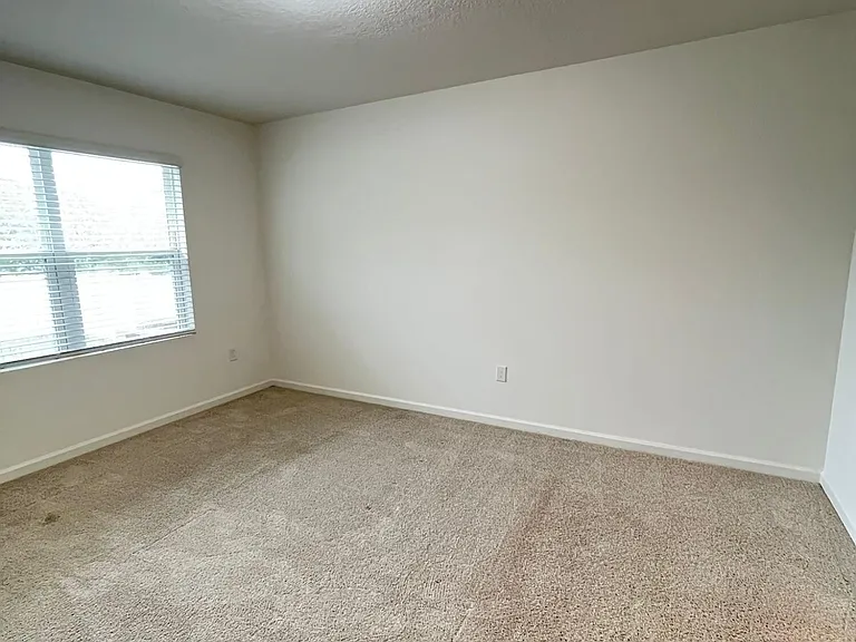 1570 San Filippo Dr SE — Photo 8