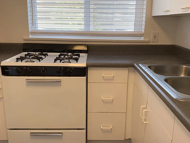 Woodruff Apartments — Photo 27