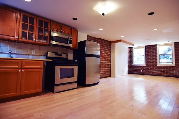 Rented by Coda Real Estate NYC | media 29