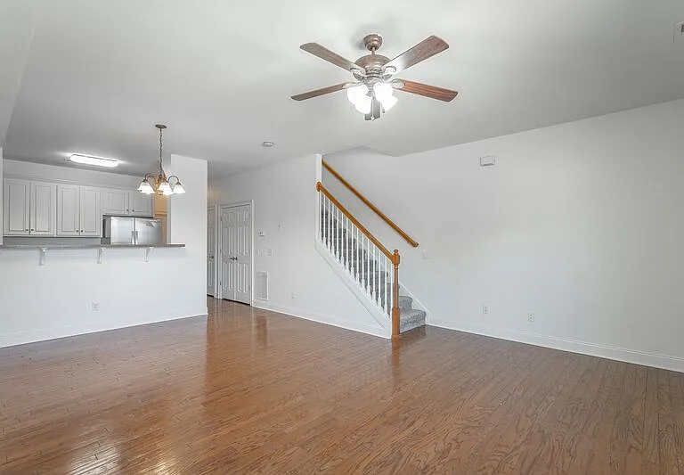 7500-1 Noah Reid Rd — Photo 1