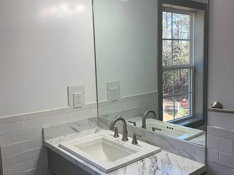 250 Dave Brown Rd #B — Photo 13