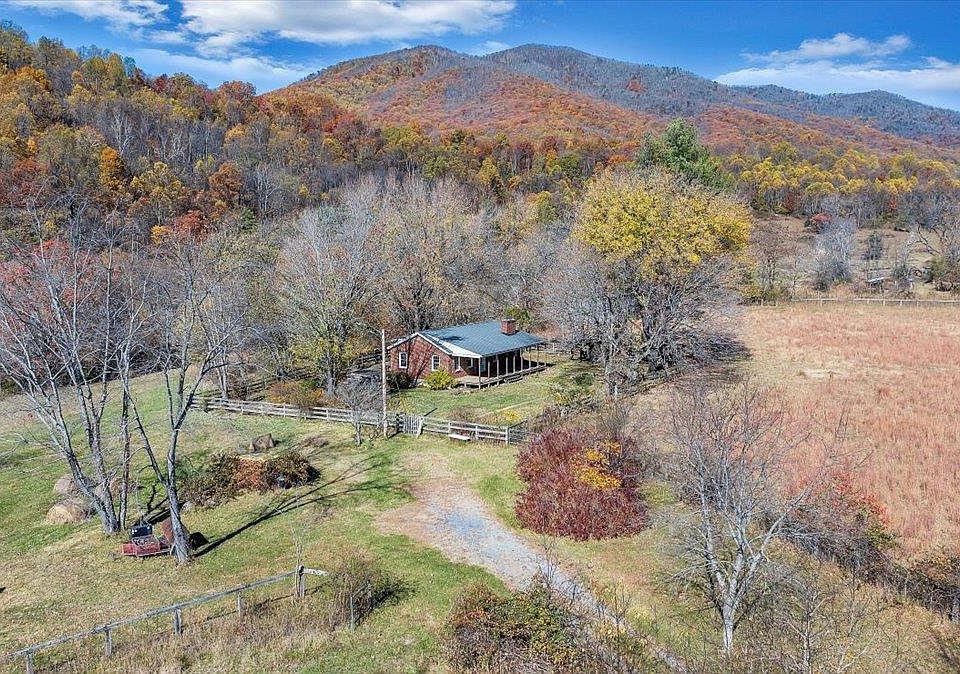 1st image of 1001 Richie Farm Ln