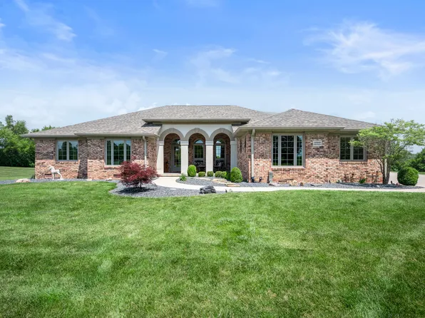 12200 W Woodcreek Dr, Yorktown, IN 47396