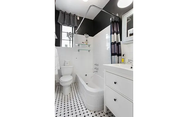 Sold by Douglas Elliman | media 15