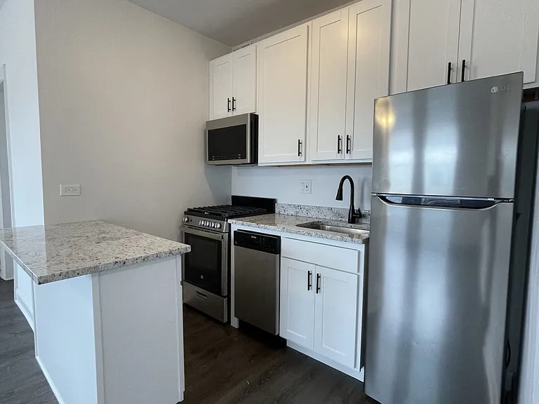 Park View Apartments — Photo 40