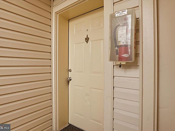 4th image of 14913 Cleese Ct