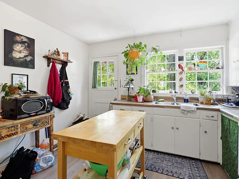 204 Purefoy Rd #A — Photo 6