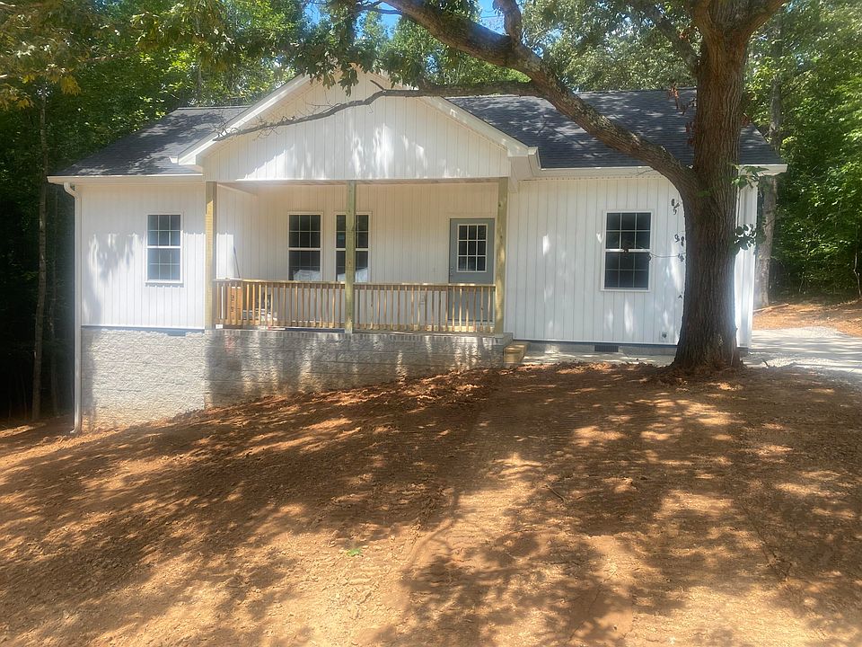 1st image of 220 Christopher Dr