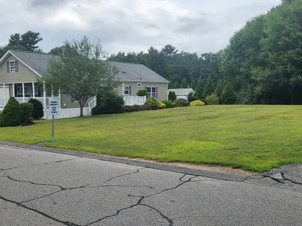 1 Settlers Rd, Taunton, MA 02780