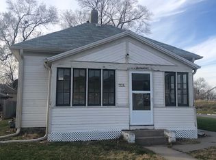 1402 S 7th St, Council Bluffs, IA 51501