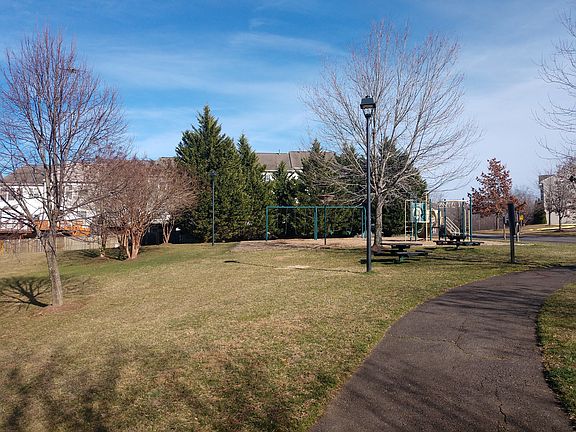 3rd image of 15108 Jarrell Pl