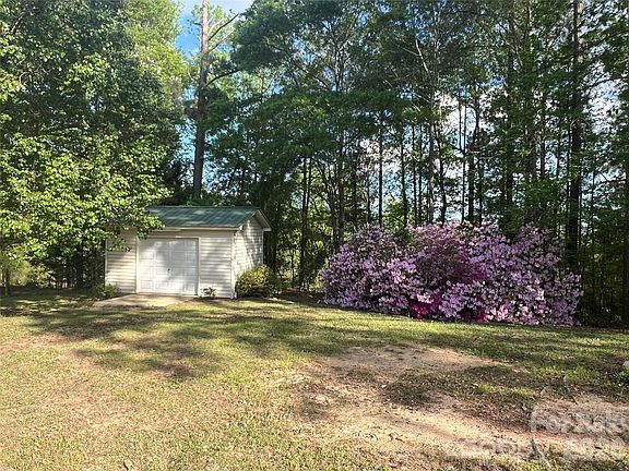 4th image of 280 Raintree Rd
