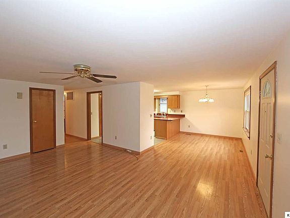 2nd image of 617 McIntosh Dr