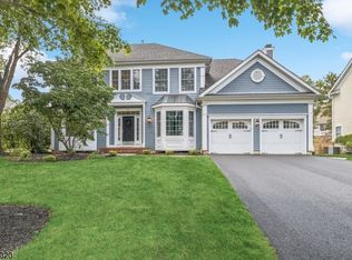 3 Holly Ridge Ct, Bernardsville, NJ 07924