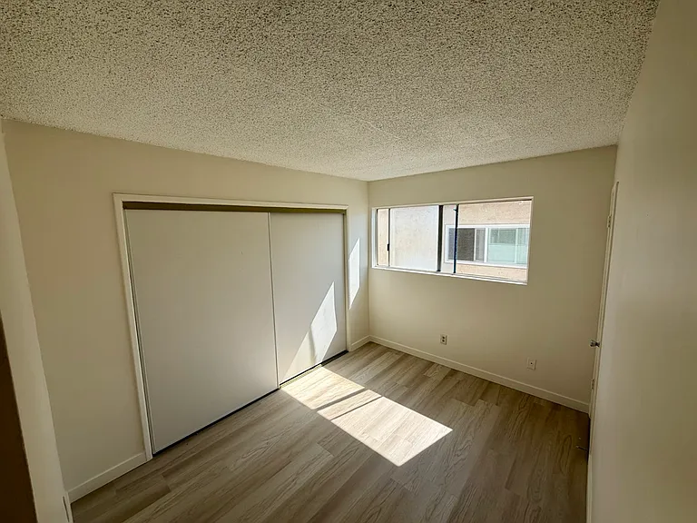 12726 Pacific Ave #5 — Photo 9