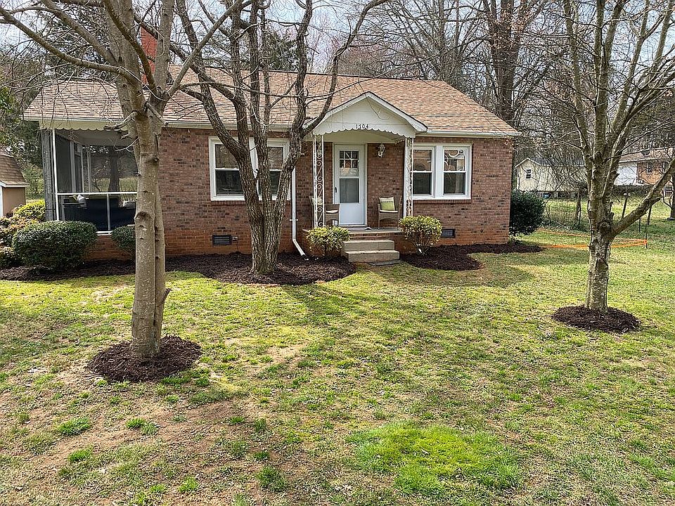 1st image of 1704 Hazelwood Dr
