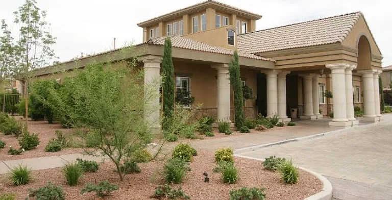 2407 Granada Bluff Ct — Photo 7
