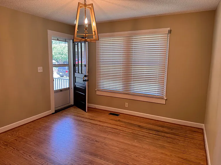 333 Foust St — Photo 12