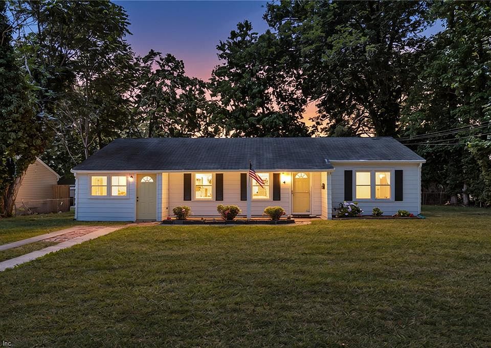 1st image of 4 Cottage Ln