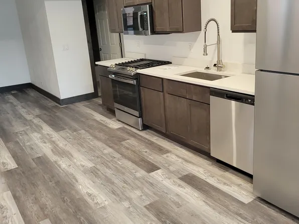 316 E 9th Ave Floor 2, Homestead, PA 15120