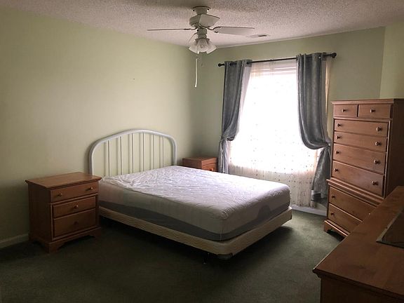 2nd image of 3302 D Mulberry Ln