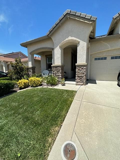 1st image of 2923 Laredo Dr