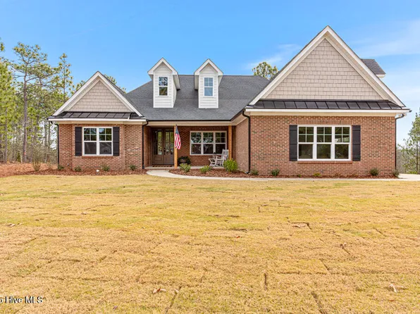 101 White Drive, West End, NC 27376