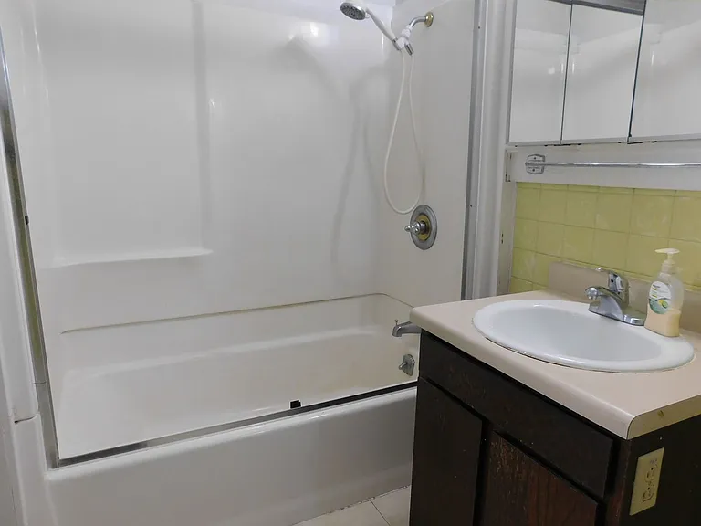 540 Teller Ave — Photo 12