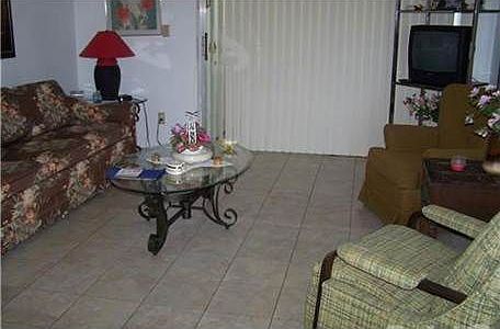 3rd image of 2882 Crosley Dr W APT A