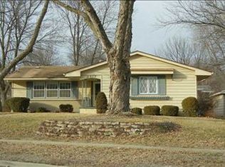 2817 Vine St, West Des Moines, IA 50265
