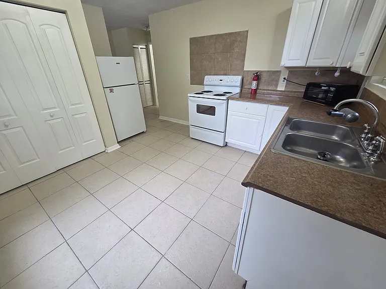 134 Martin Luther King Ave — Photo 8