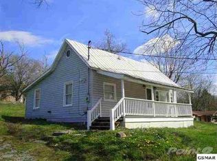 704 Allensville Rd, Sevierville, TN 37876