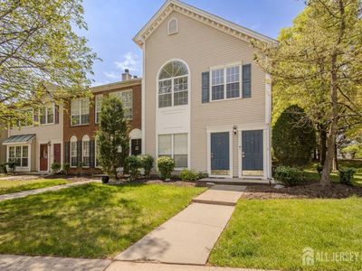 2 Amethyst Way, Franklin Park, NJ, 08823