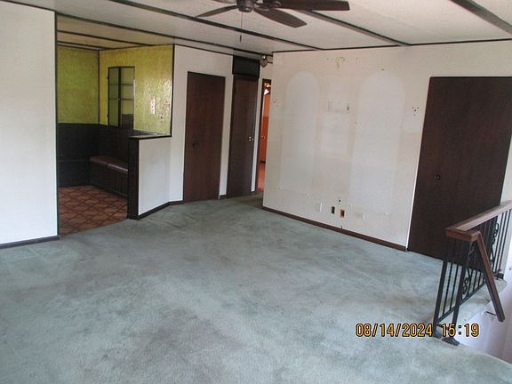 5th image of 21400 Peterson Ave