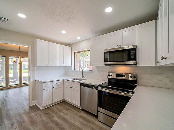4th image of 7201 N Palm Ct