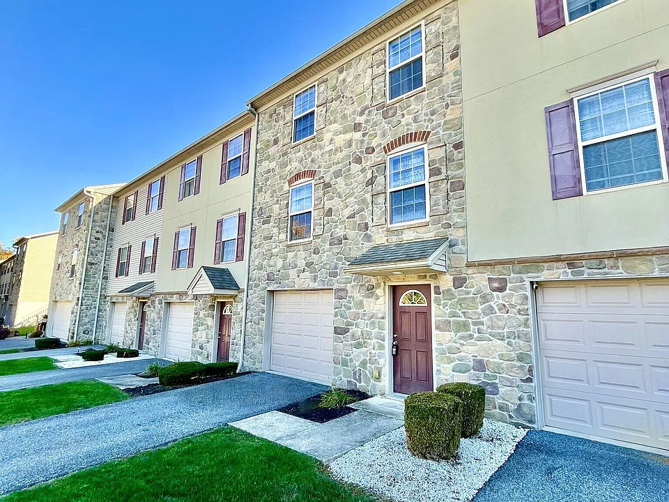 185 Springs Ln